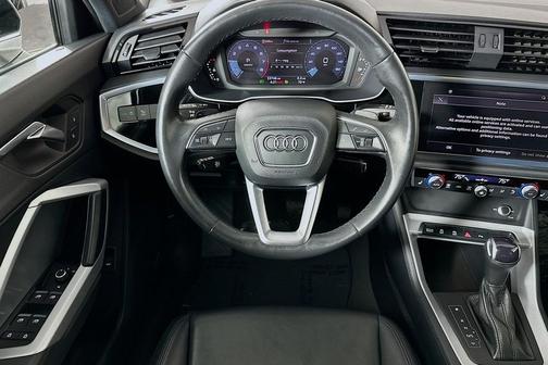 2023 Audi Q3 Premium 45 TFSI S line quattro Tiptronic