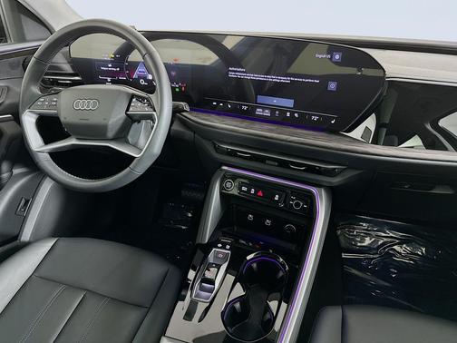 Mythos Black Metallic 2025 Audi Q5 Premium Plus TFSI quattro S tronic