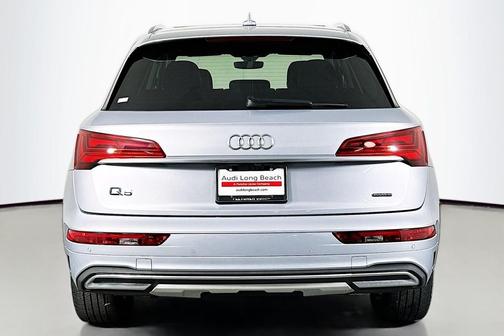 Florett Silver Metallic 2022 Audi Q5 40 Premium Plus