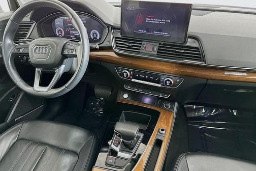 Florett Silver Metallic 2022 Audi Q5 40 Premium Plus