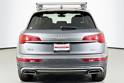 Daytona Gray Pearl Effect 2023 Audi Q5 45 S line Premium Plus