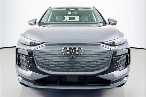 2025 Audi Q6 e-tron Premium Plus quattro