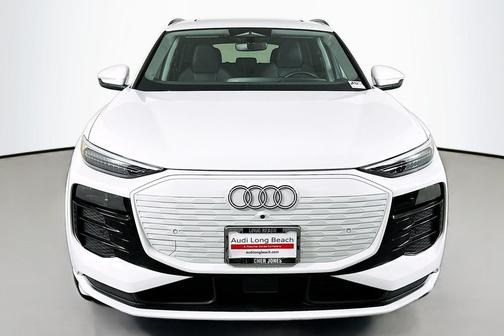 2025 Audi Q6 e-tron Premium Plus quattro