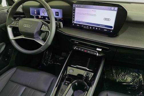 Mythos Black Metallic 2026 Audi Q3 TFSI quattro S tronic