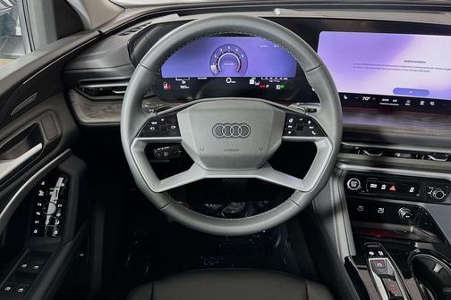 Mythos Black Metallic 2026 Audi Q5 Premium Plus TFSI quattro S tronic