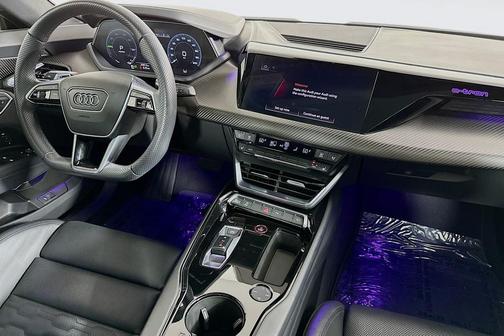 Kemora Gray Metallic 2023 Audi e-tron GT Premium Plus quattro