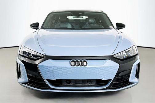 Kemora Gray Metallic 2023 Audi e-tron GT Premium Plus quattro