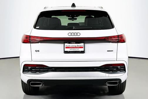 Glacier White Metallic 2026 Audi Q5 Premium TFSI quattro S tronic