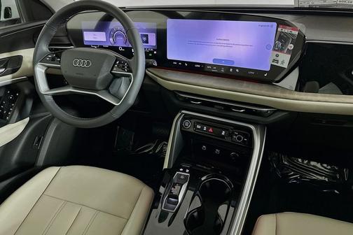 Glacier White Metallic 2026 Audi Q5 Premium TFSI quattro S tronic