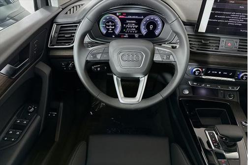 2025 Audi Q5 55 S line Premium