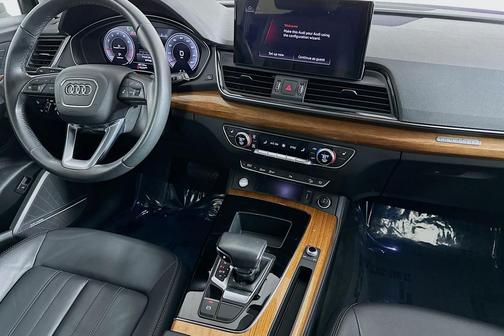 2023 Audi Q5 45 S line Premium Plus