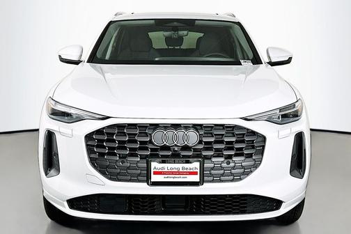 Glacier White Metallic 2026 Audi Q5 Premium Plus TFSI quattro S tronic