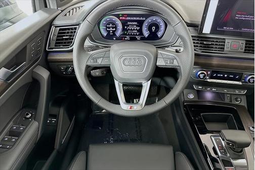 2025 Audi Q5 55 S line Premium Plus