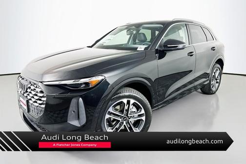 Mythos Black Metallic 2026 Audi Q5 Premium TFSI quattro S tronic