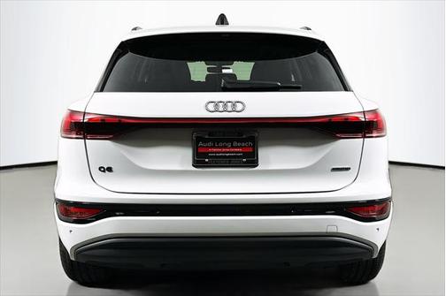 2025 Audi Q6 e-tron Premium Plus quattro