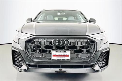 2025 Audi Q8 55 Premium Plus