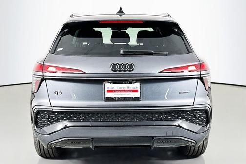 Daytona Gray Pearl Effect 2026 Audi Q3 TFSI quattro S tronic