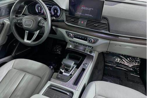 2021 Audi Q5 45 Premium Plus