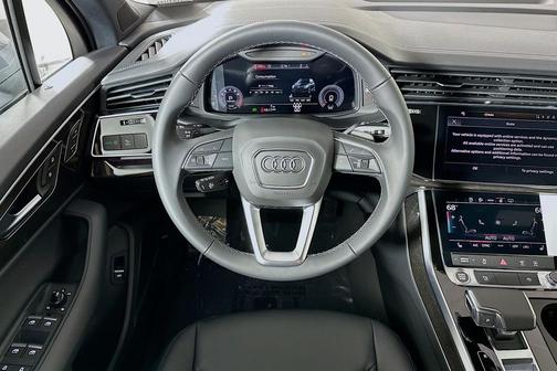 Samurai Gray Metallic 2026 Audi Q7 45 Premium
