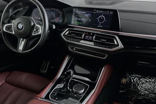 2022 BMW X6 M50i