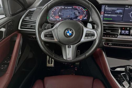 2022 BMW X6 M50i