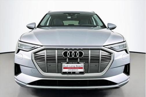 2022 Audi e-tron Premium