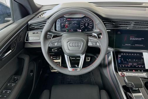 Mythos Black Metallic 2026 Audi RS Q8 4.0T