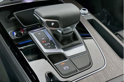 2025 Audi Q5 55 S line Premium Plus