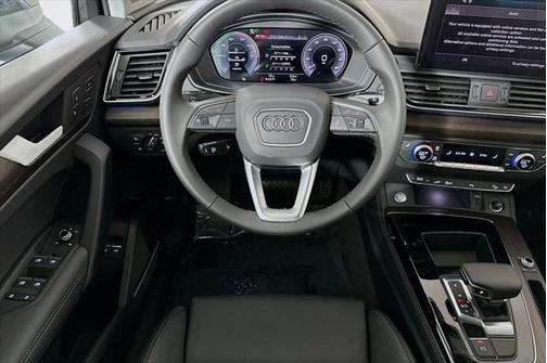 2025 Audi Q5 55 S line Premium Plus