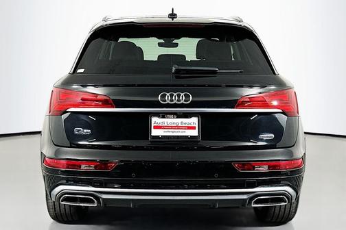 2022 Audi Q5 45 S line Premium Plus