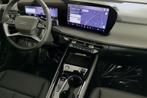 Mythos Black Metallic 2026 Audi Q3 TFSI quattro S tronic