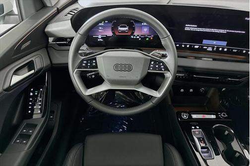 2025 Audi Q6 e-tron Premium Plus quattro