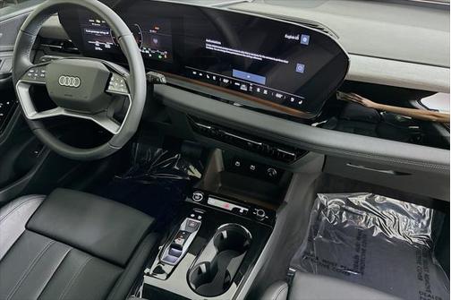 2025 Audi Q6 e-tron Premium Plus quattro