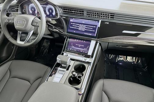 Mythos Black Metallic 2026 Audi Q8 55 Premium Plus