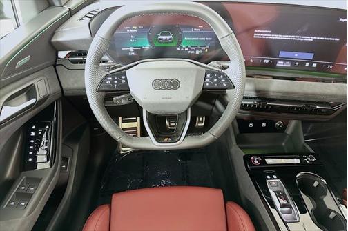 2025 Audi SQ6 e-tron Premium Plus quattro