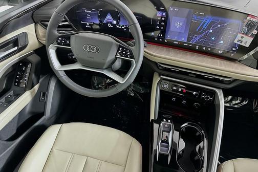 2025 Audi Q5 Premium TFSI quattro S tronic