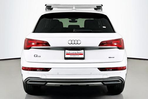 Glacier White Metallic 2023 Audi Q5 40 Premium