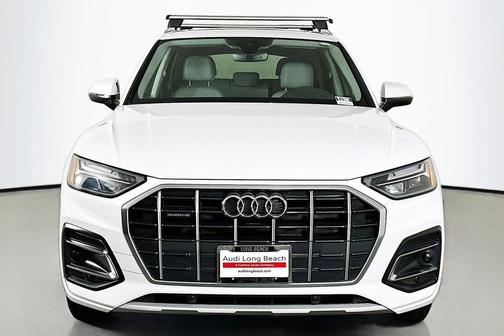 Glacier White Metallic 2023 Audi Q5 40 Premium