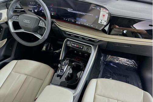 2025 Audi Q5 Premium