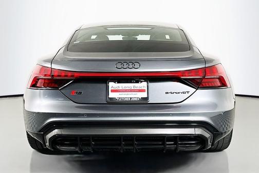 2022 Audi RS e-tron GT quattro