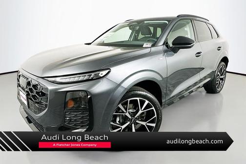 Daytona Gray Pearl Effect 2026 Audi Q3 TFSI quattro S tronic