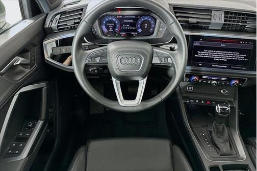 2024 Audi Q3 Premium 45 TFSI S line quattro Tiptronic