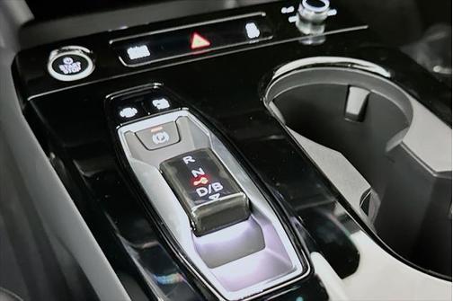 2025 Audi Q6 e-tron Premium