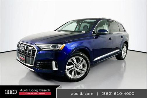 2023 Audi Q7 45 Premium Plus
