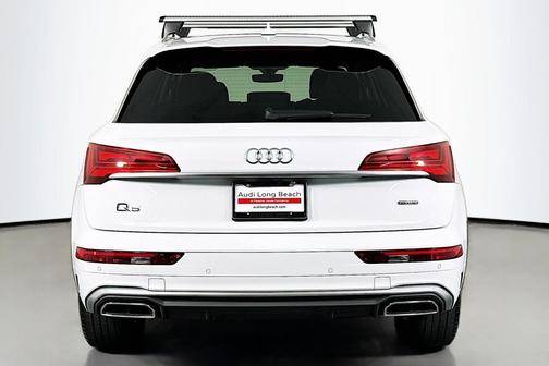 Glacier White Metallic 2023 Audi Q5 45 S line Prestige