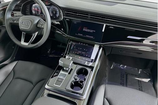 2025 Audi Q7 55 Premium Plus