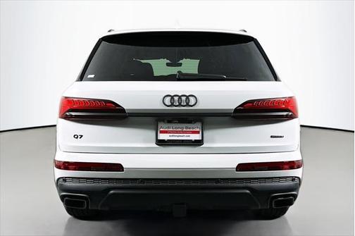 2025 Audi Q7 55 Premium Plus