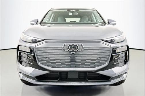 2025 Audi Q6 e-tron Premium Plus quattro