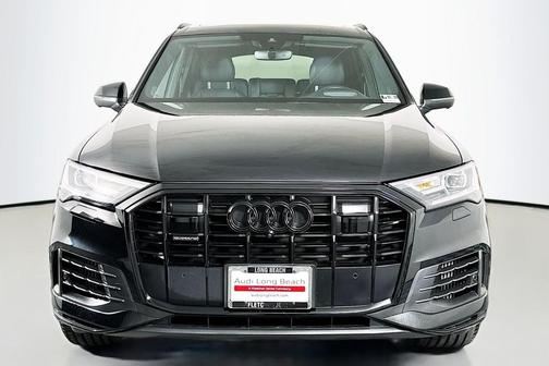 Mythos Black Metallic 2022 Audi Q7 55 Prestige