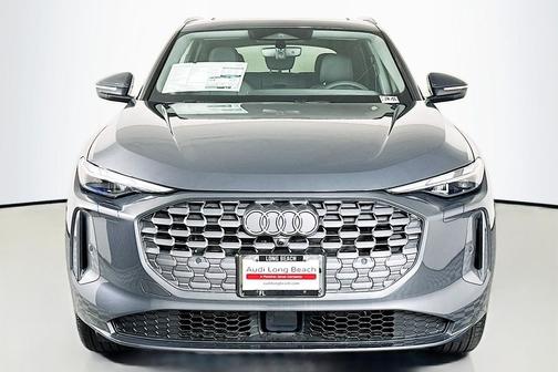 Tambora Gray Metallic 2026 Audi Q5 Premium TFSI quattro S tronic
